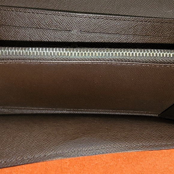 Louis Vuitton Damier Ebene Pattern Coated Canvas Wallet w/box - Picture 3 of 14